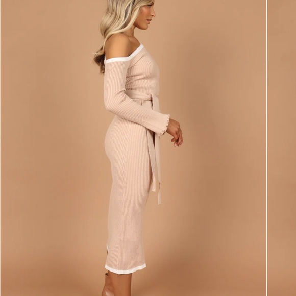 Petal and Pup long sleeved off the shoulder knit dress - Picture 5 of 6